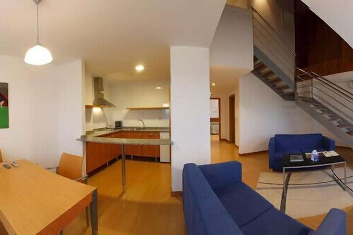 Room 10 of 20