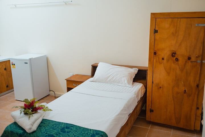 Room 5 of 7