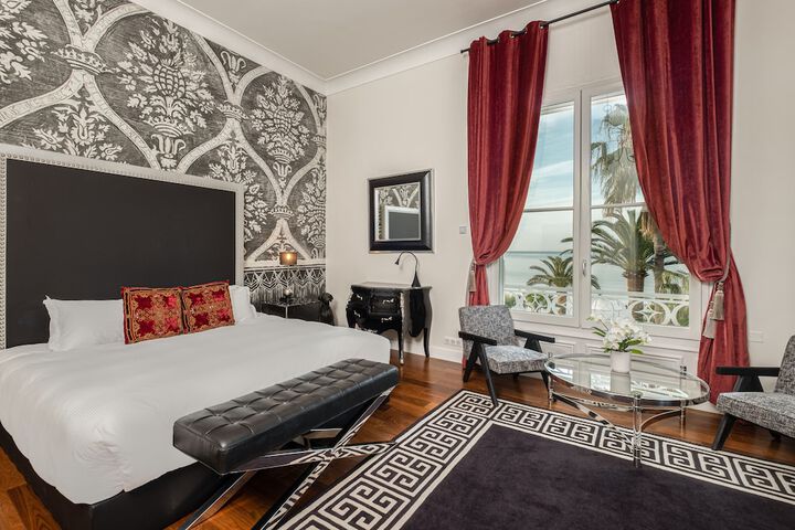 Room 15 of 47