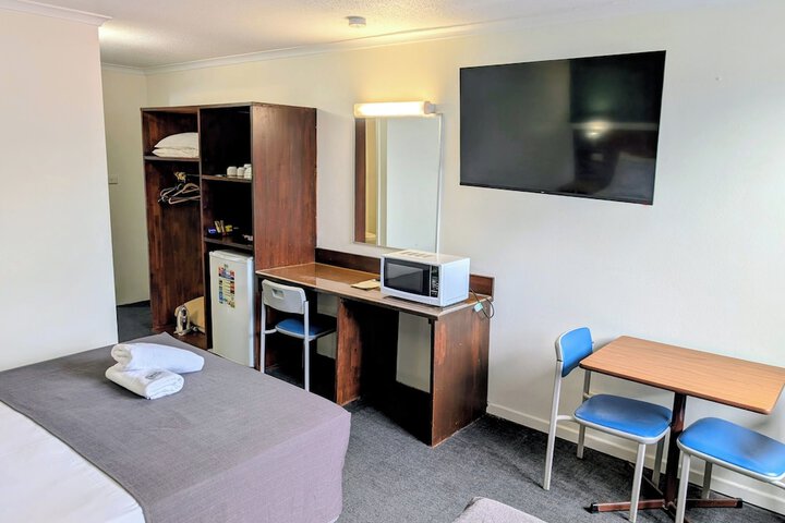 Room 20 of 32