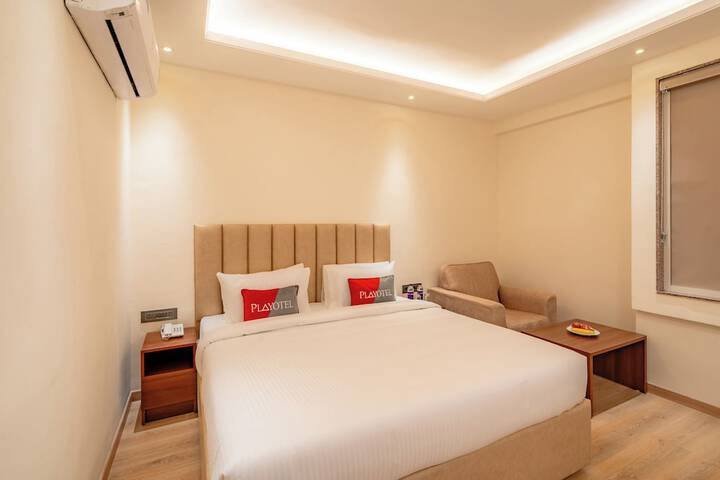 Room 2 of 17