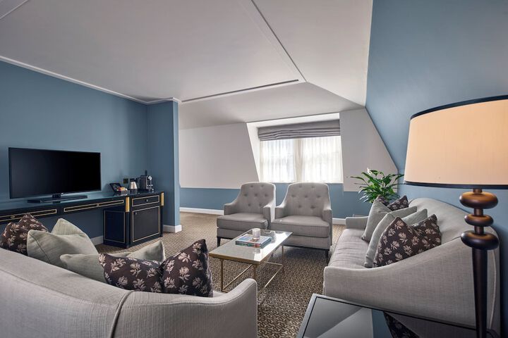 Room 44 of 124