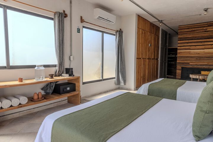 Room 40 of 70