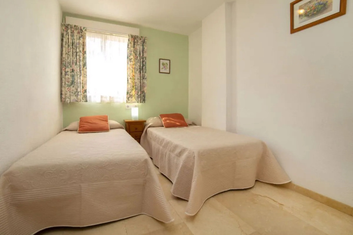 Room 5 of 19
