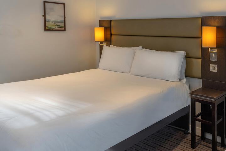 Room 19 of 35