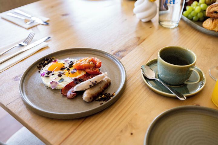 Breakfast/Coffee Service 54 of 67
