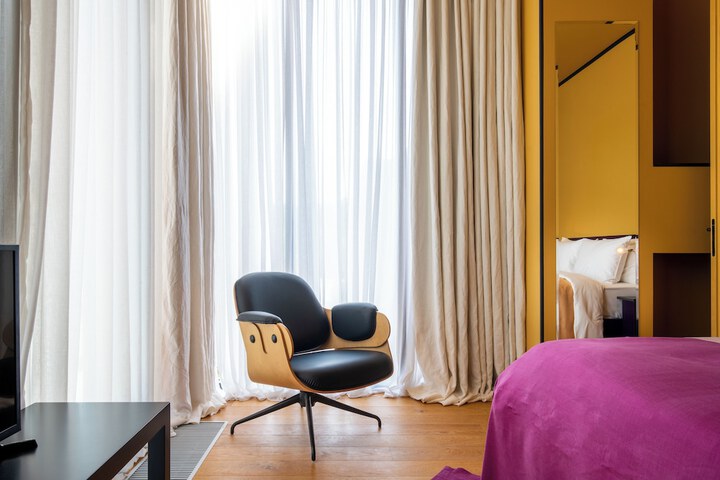Room 65 of 280
