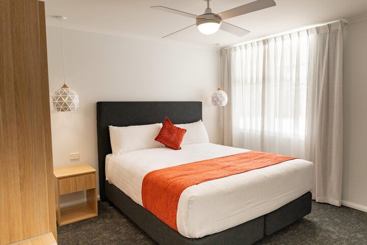 Room 25 of 111