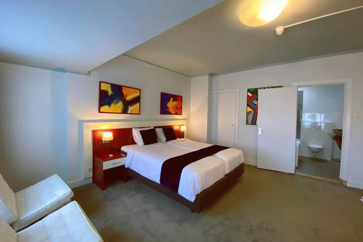 Room 43 of 72
