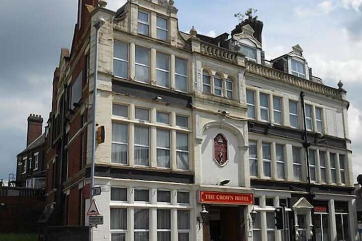 Crown Hotel Longton in Stoke-on-Trent
