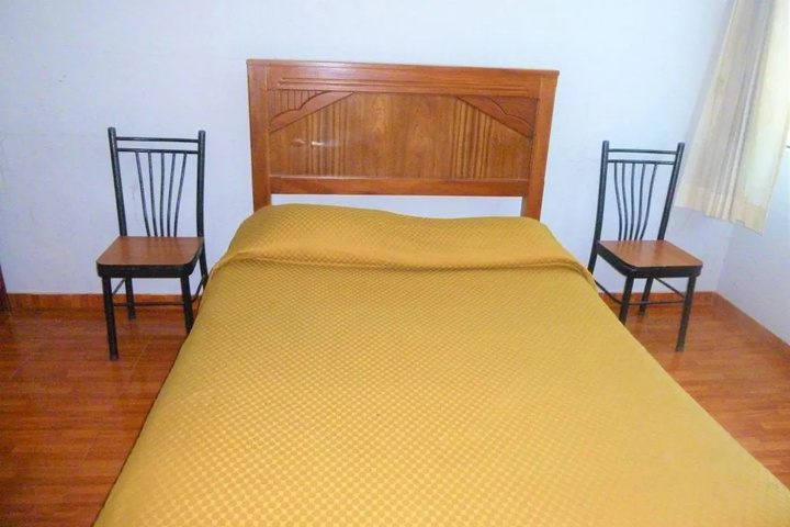 Room 2 of 12