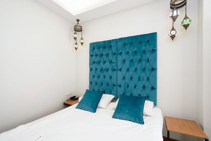 Room 6 of 41