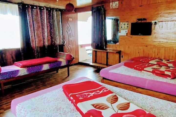 Room 72 of 195