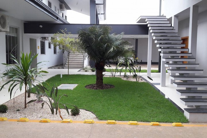 Hotel Exterior 60 of 63