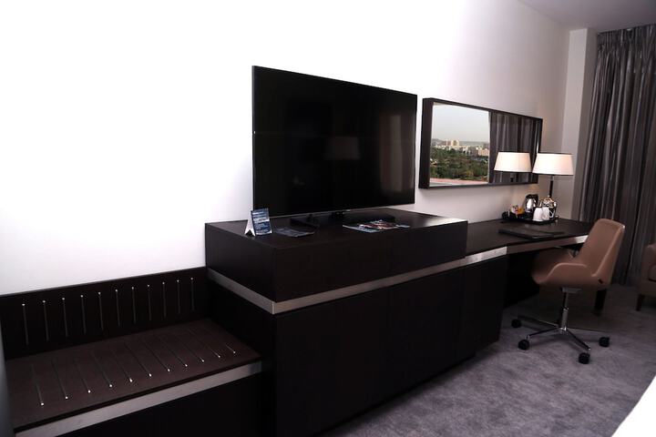 Room 9 of 129