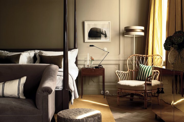 Room 27 of 65