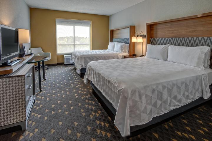 2 Queen Beds Mobility Accessible Roll Shower (1 of 9)