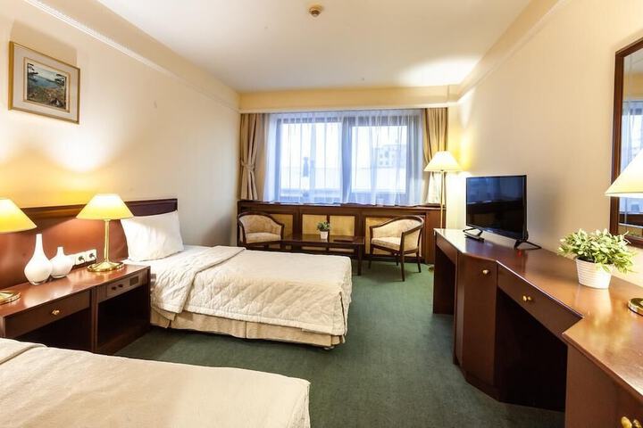 Room 20 of 34