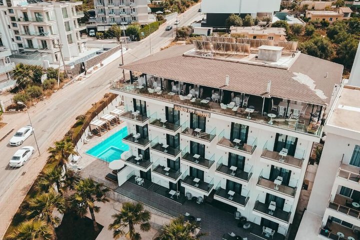 Bianco Hotel