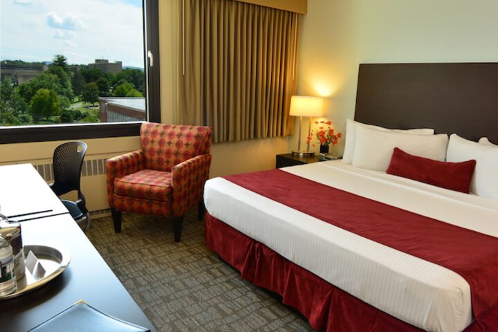 Room 8 of 41