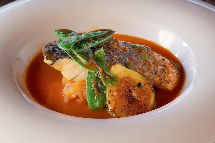 Dining 98 of 156