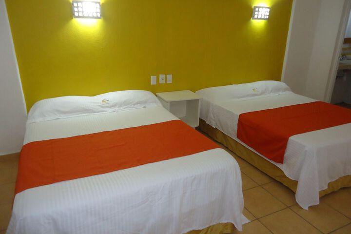 Room 8 of 44