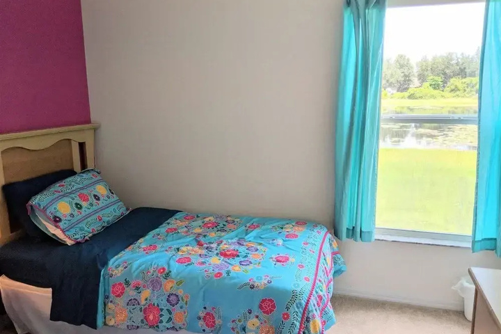 Room 3 of 19