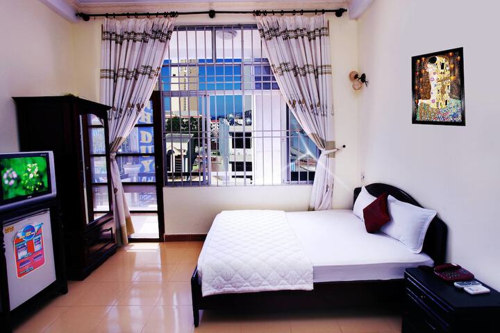 Room 3 of 11