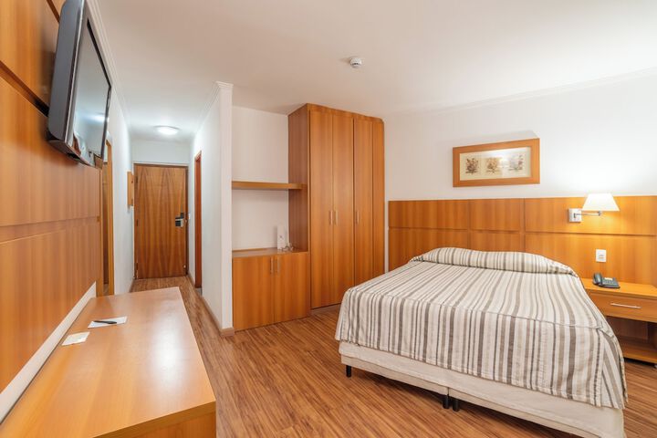 Room 7 of 41