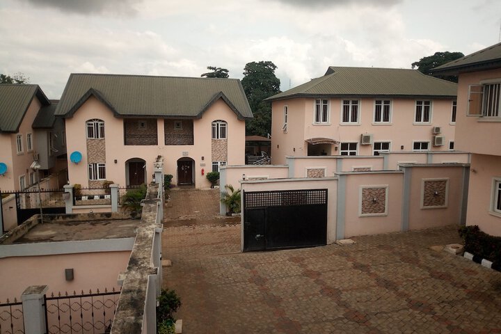 Photo of Bayse One Place Jericho