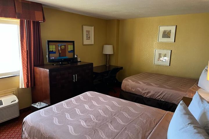 Room 16 of 25