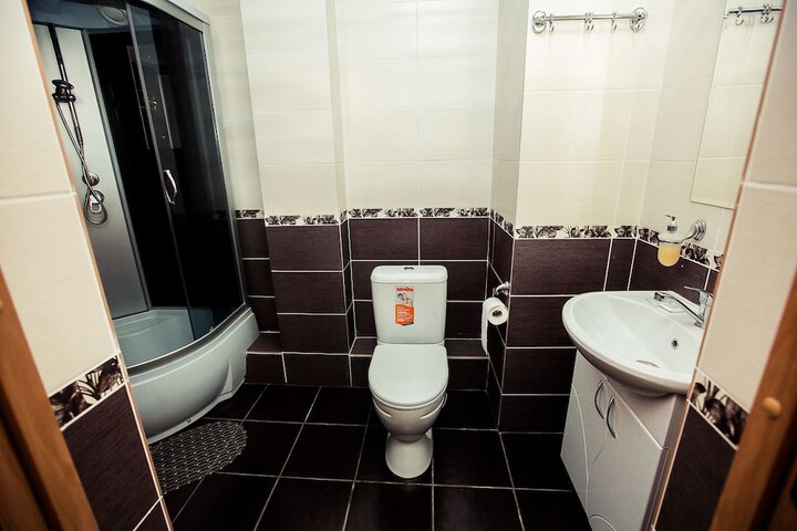 Room 16 of 36