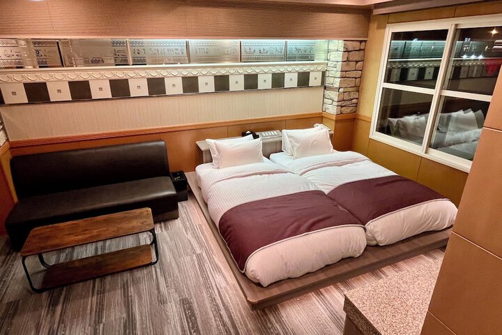 Room 19 of 51