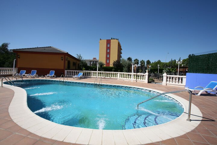 Hotel with Pool