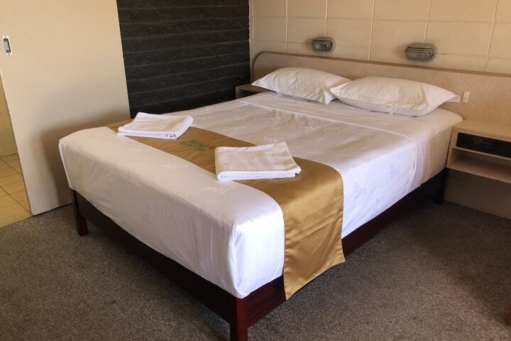 Room 35 of 80