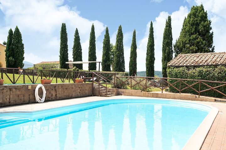 Pool 64 of 119