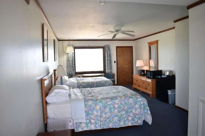 Room 2 of 43