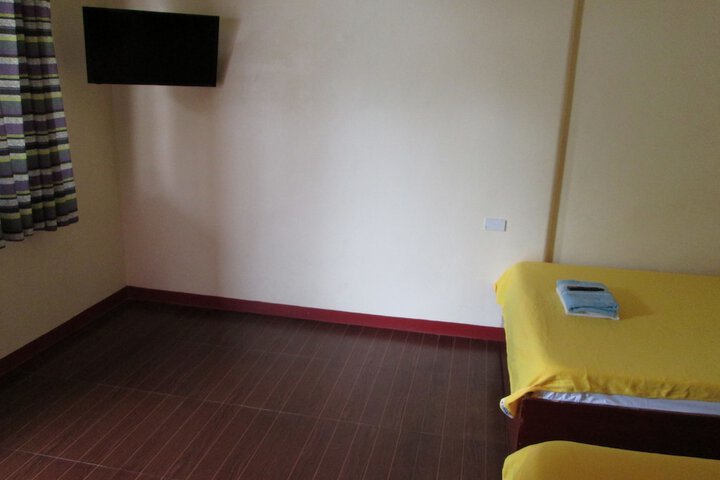Room 13 of 27
