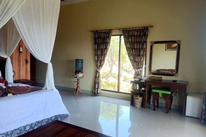 Room 5 of 43