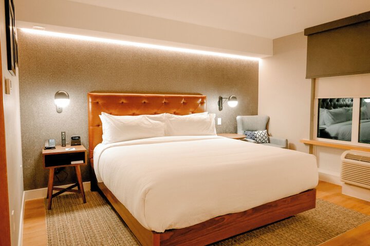 Room 8 of 23