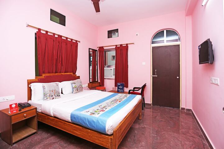 Room 14 of 17