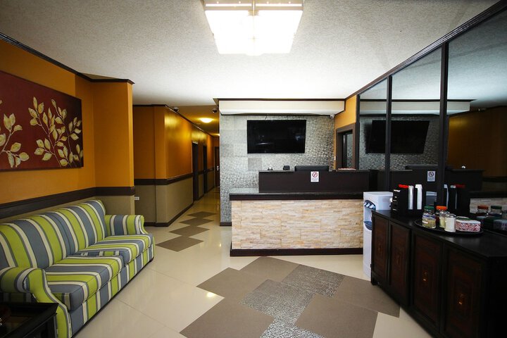 Luxury Hotel & Apts