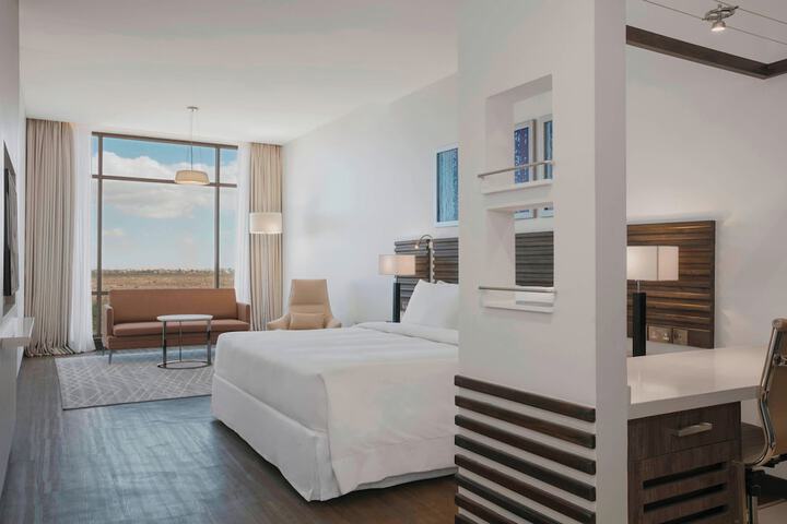 Room 10 of 42