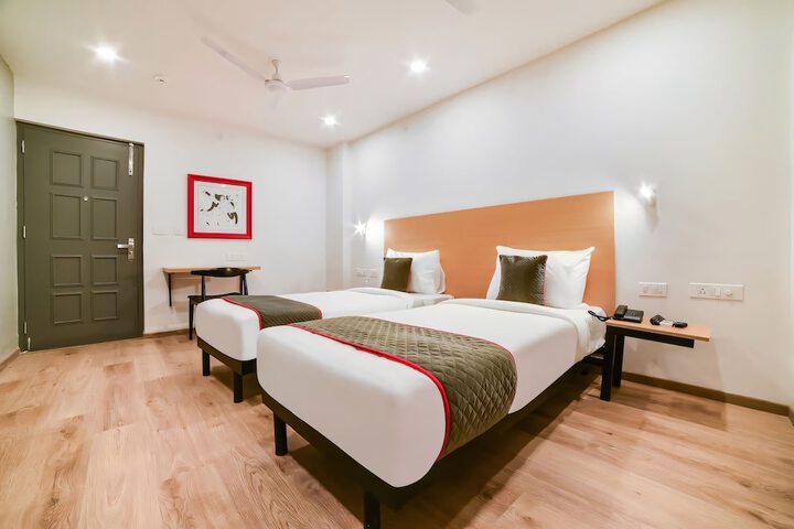 Room 8 of 20