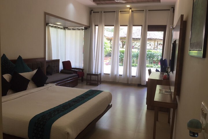 Room 5 of 65