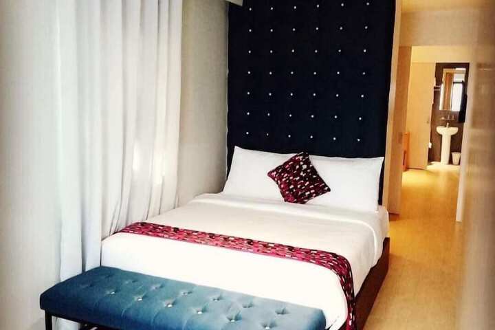 Room 21 of 39