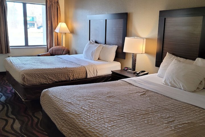 Standard 2 Queen Beds Accessible (2 of 7)