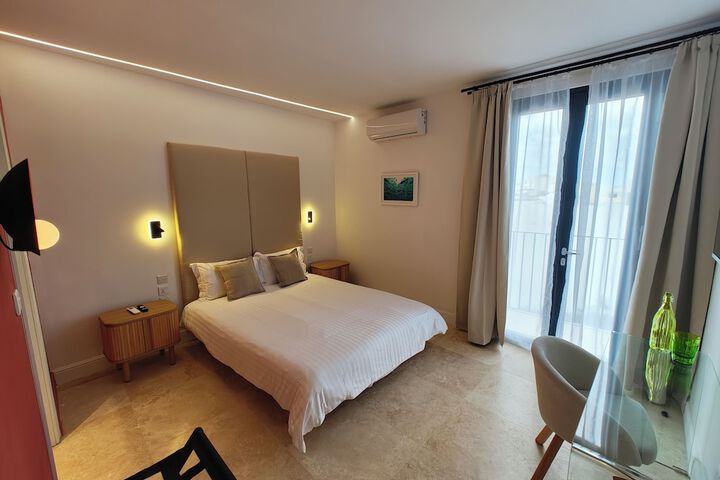 Room 37 of 80