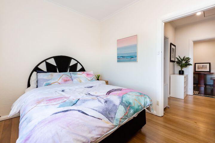 Room 4 of 19