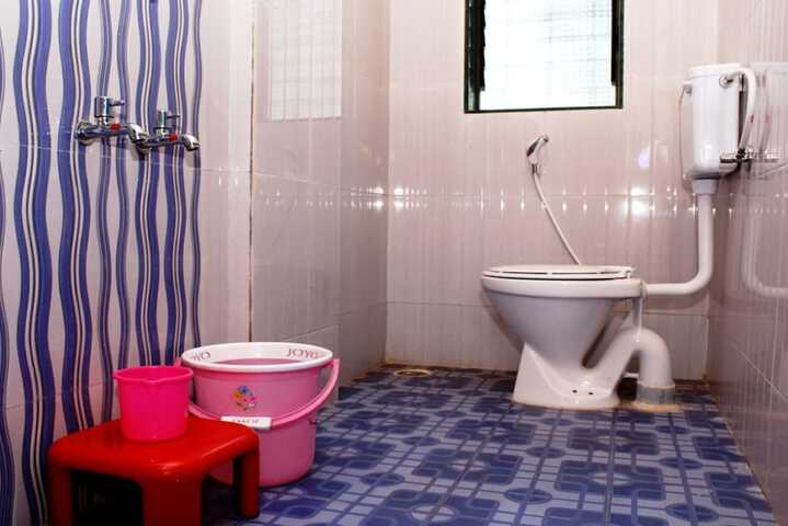 Room 10 of 14